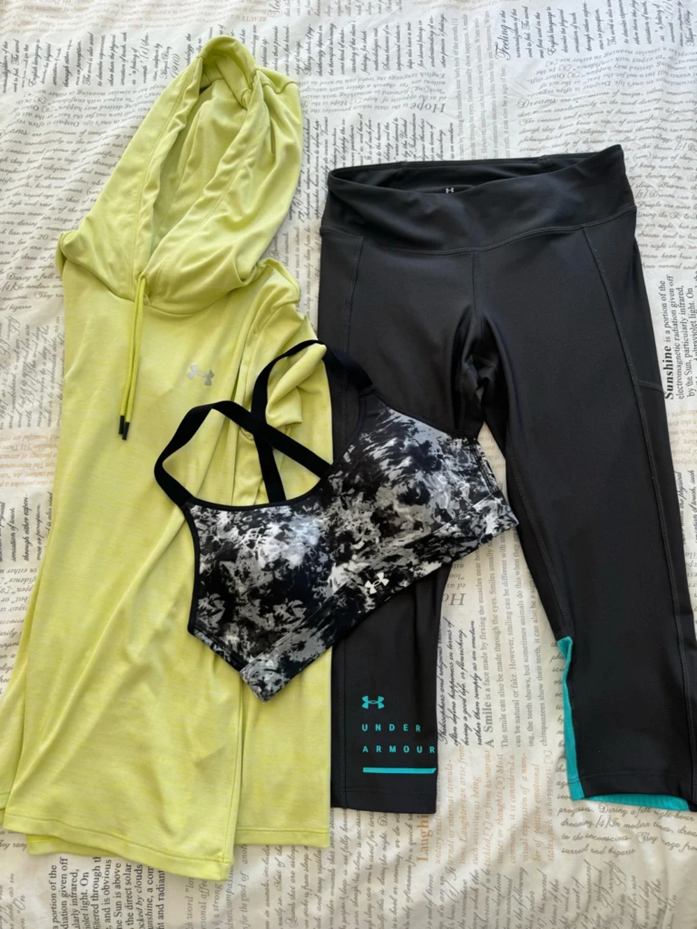 Under Armour Bundle w’s medium - Picture 1 of 13